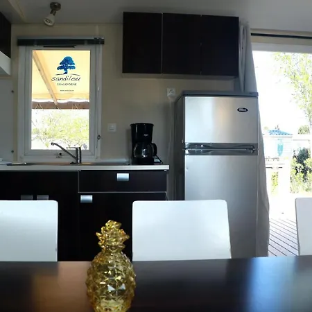 Mobilhome Sansouci Ou Il Fait Bon De Passer Des En Famille * Sigean